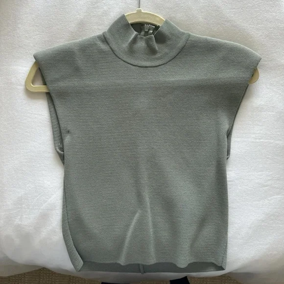 Zara Sleeveless Green Women's turtleneck Top - Picture 2 of 2